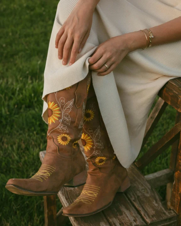 girl wearing wide-calf cowboy boots